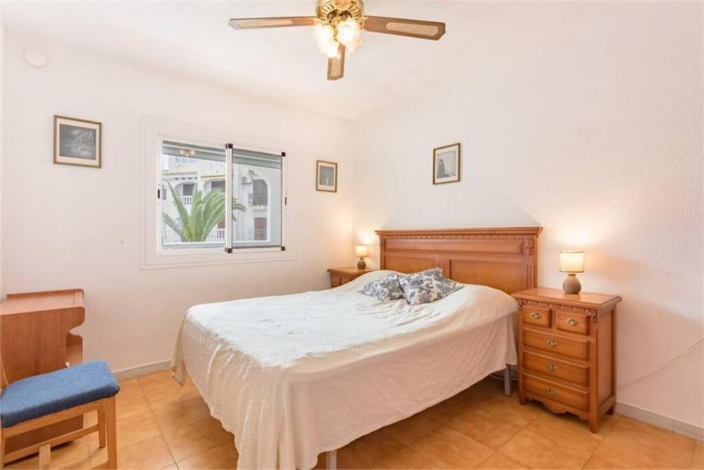 Beautiful Apartment With 2 Bedrooms Close To Beach Torrevieja Extérieur photo