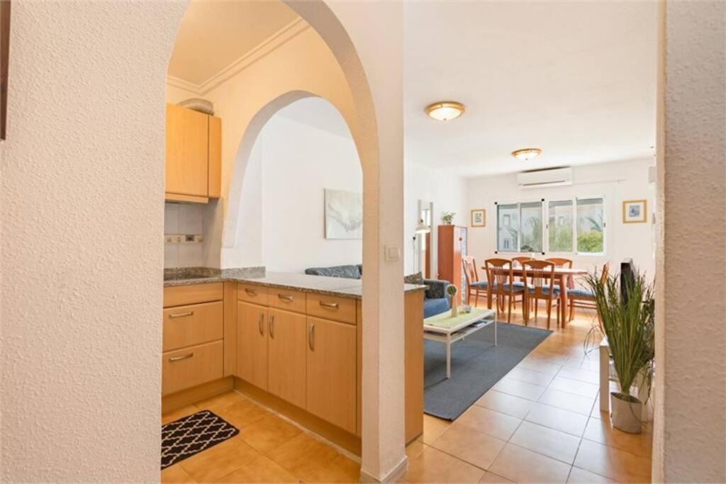 Beautiful Apartment With 2 Bedrooms Close To Beach Torrevieja Extérieur photo